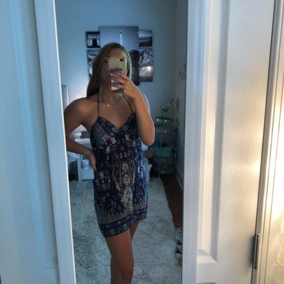 caren forbes Dresses & Skirts - Trendy Floral Slip Dress NWOT